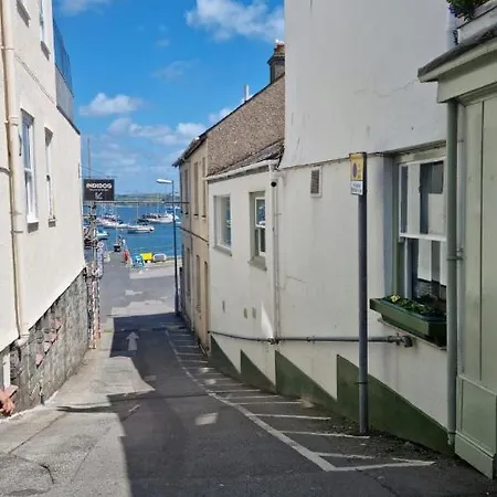 Apartment Town Centre Falmouth